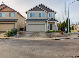 1006 Taurus Loop NE, Keizer, OR 97303