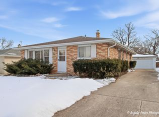 2015 N Jackson St, Waukegan, IL 60087