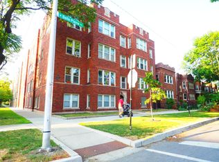 3256 W Belle Plaine Ave #2, Chicago, IL 60618