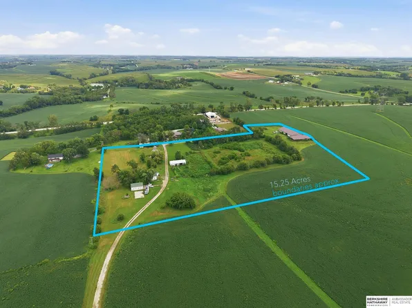 12020 N 144th Plz, Bennington, NE 68007