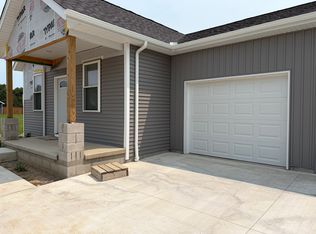 2819 Goldenrod Ln, Findlay, OH 45840