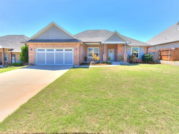2304 E Kellen Court Ter, Mustang, OK 73064