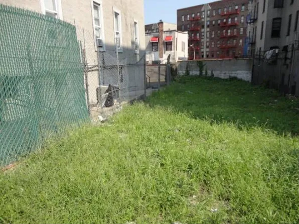 1410 Longfellow Ave, Bronx, NY 10459