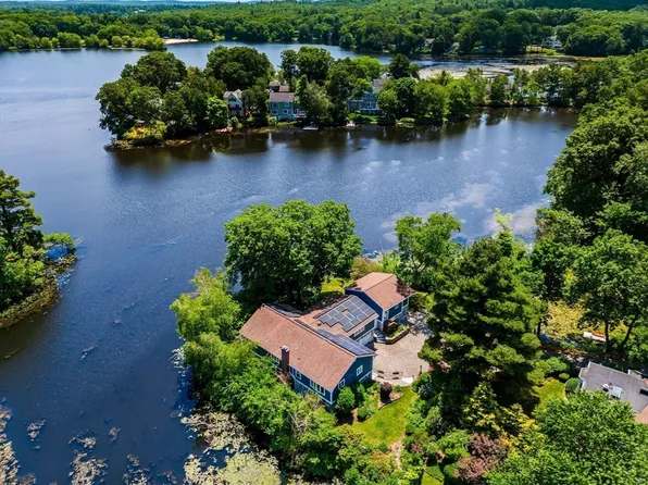 64 Shore Rd, Wellesley, MA 02482