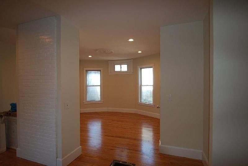 2nd image of 8 Rockledge St #1M