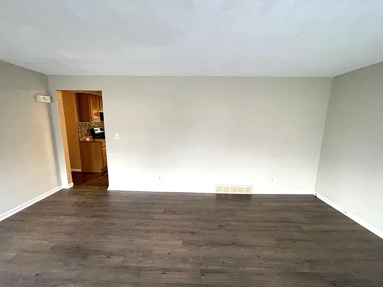 141 Richards Ave — Photo 7