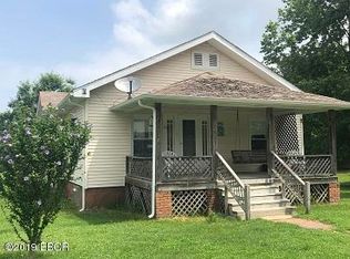 211 W Gelston, Valier, IL 62891