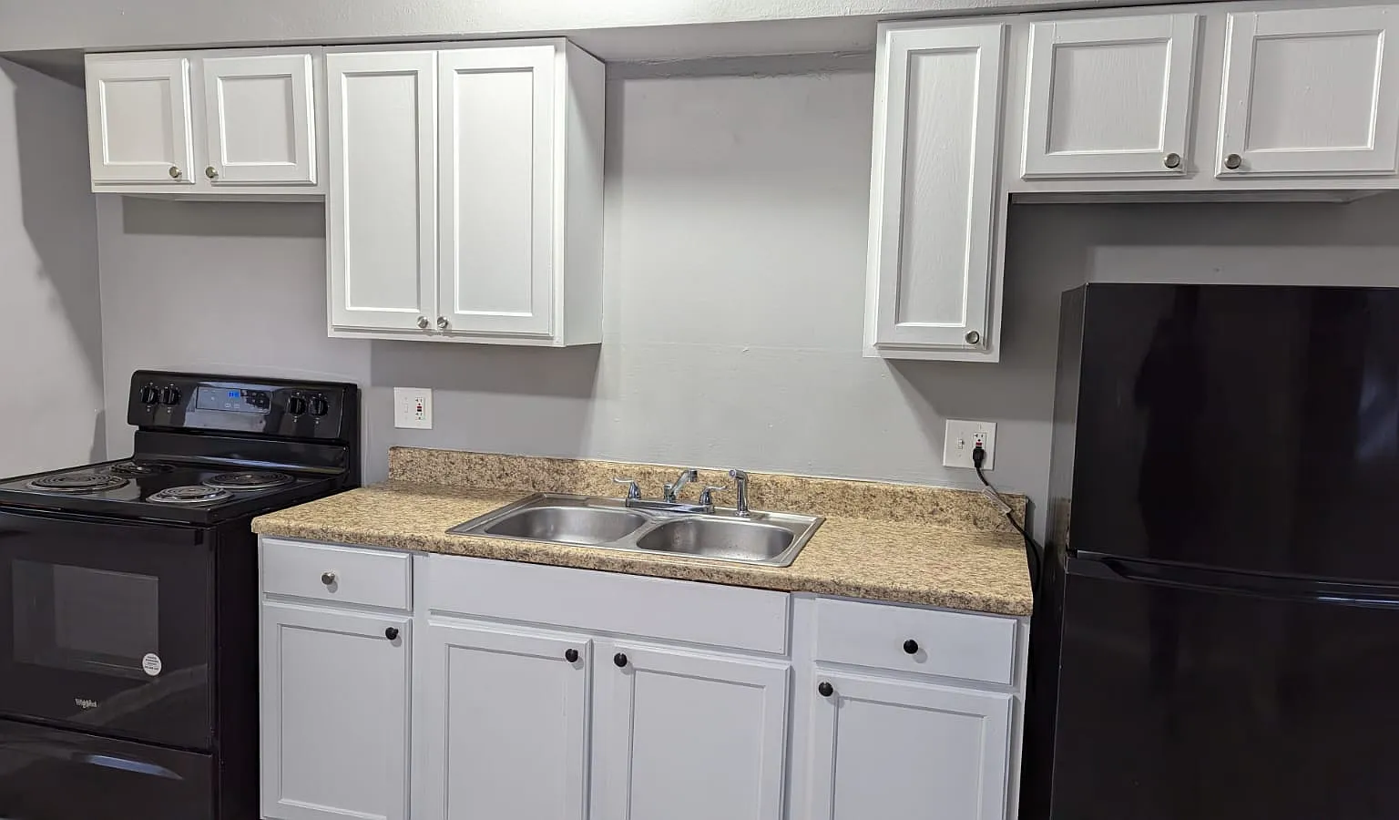 3 bed, 1200 sqft, $1,750 — Photo 2