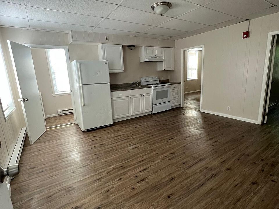 1st image of 505 Washington St APT 3