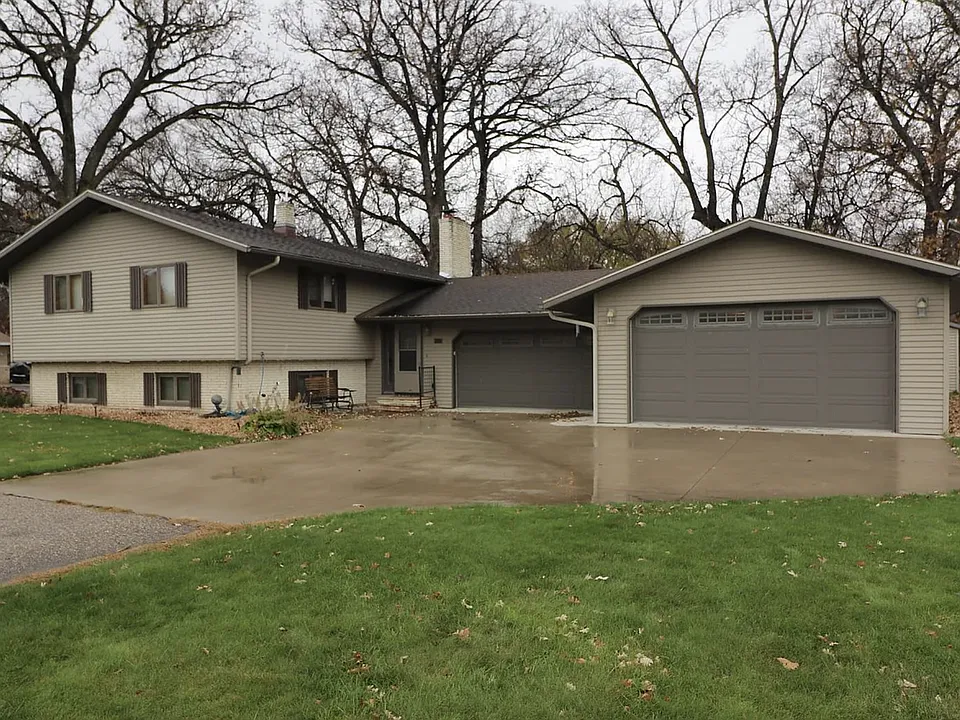 301 Sheyenne Dr