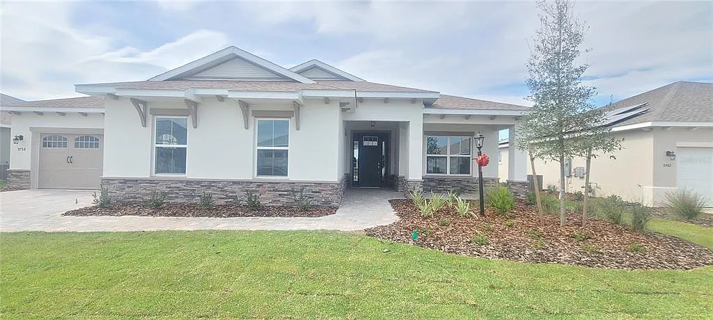 3 bed, 3.0 bath, 2599 sqft, $2,950 — Photo 1