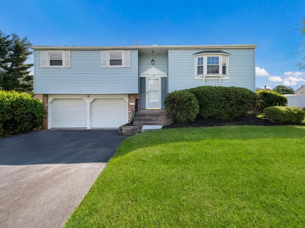 949 Marshall Dr, Warminster, PA 18974