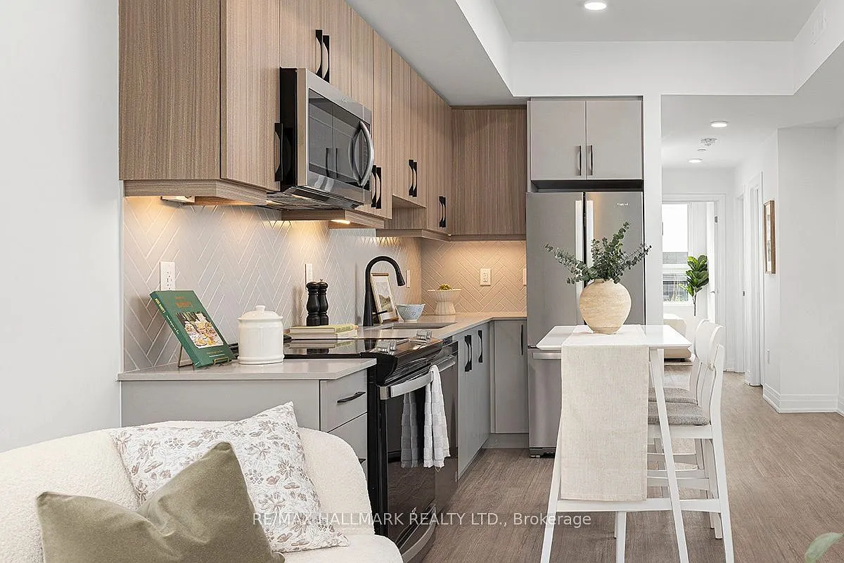 2 bed, $2,949 — Photo 1