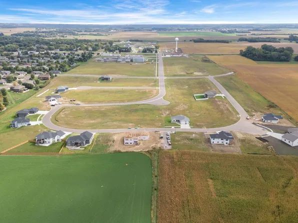 208 W Willow Trl, Crooks, SD 57020