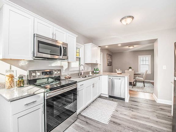 5th image of 1143 Elm Lawn St