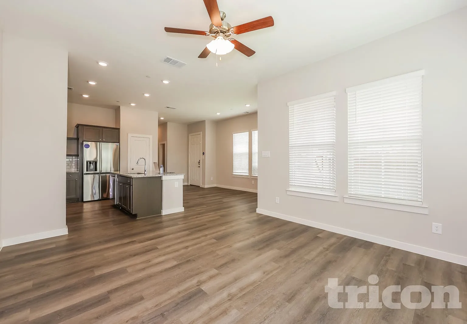 105 Oxford Court Saginaw TX — Photo 3