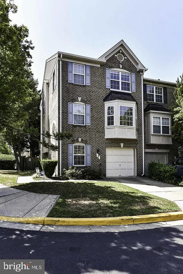 2 Parker Farm Ct photo 1