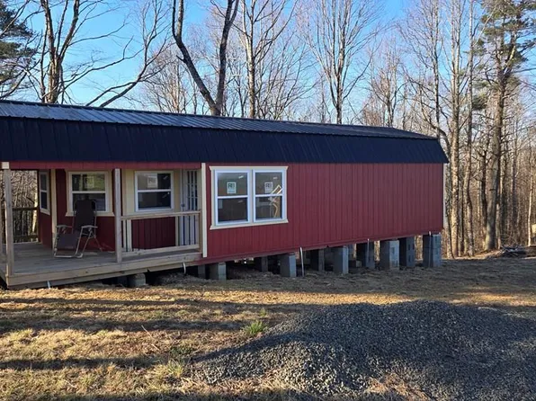 77 Countytop Ln, Fancy Gap, VA 24328