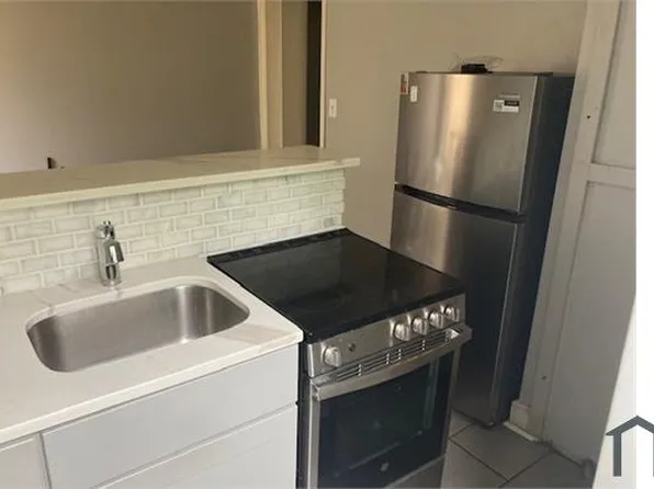 4212 W Girard Ave APT 3R, Philadelphia, PA 19104