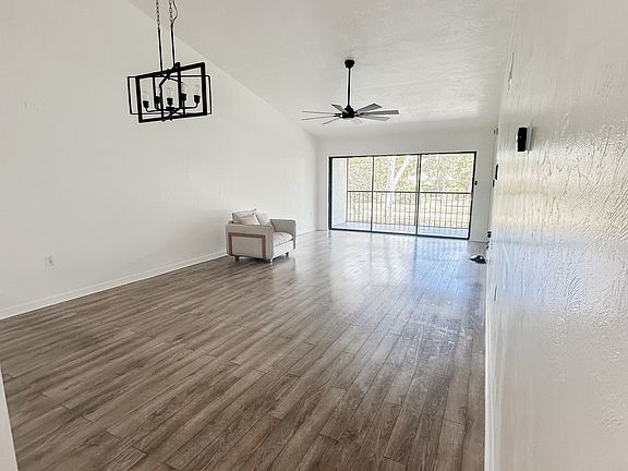 2nd image of 1211 Commonwealth Cir APT 205