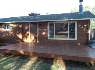 962 Carl Ave, Oak Harbor, WA 98277
