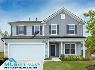 8400 Jordan Meadow Dr, Fuquay Varina, NC 27526