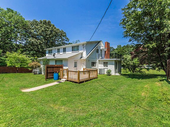 5th image of 4114 Garden Dr