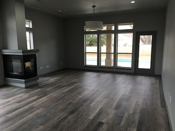 Living/family room - plenty of room for dining table, and th