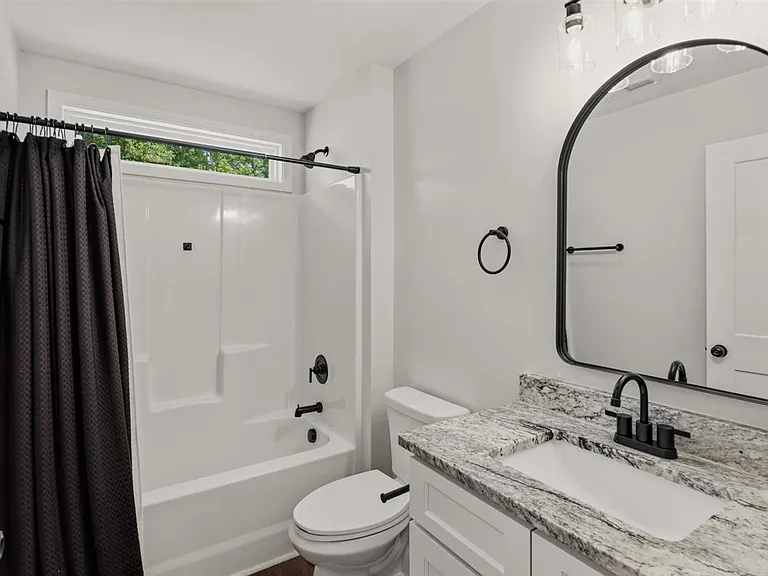 170 Starlight Dr — Photo 32