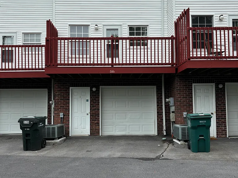 516 Beaverview Dr #516 — Photo 2