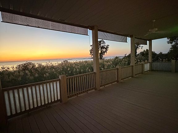 2nd image of 4 Yacht Club Dr APT 46