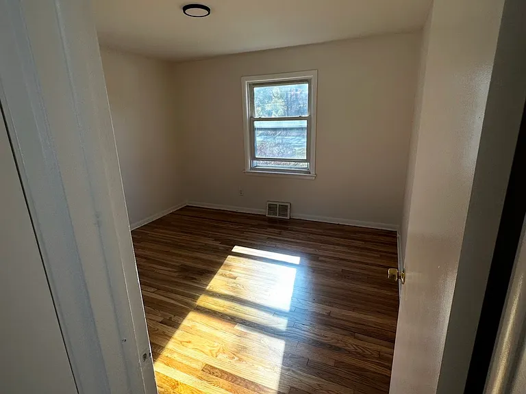 3510 W Ridgewood Dr — Photo 8