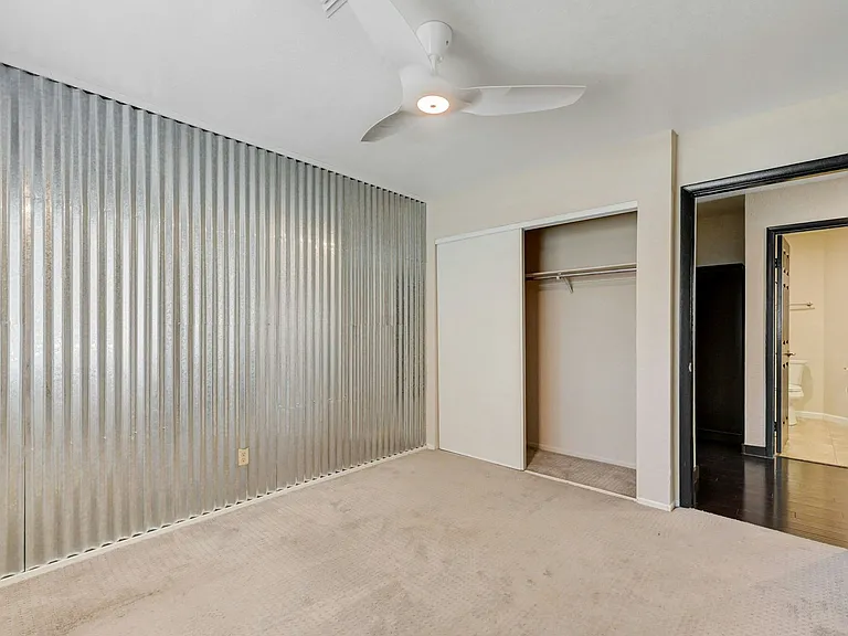 538 Lambeth Ct — Photo 36