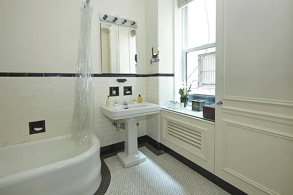 Sold by Brown Harris Stevens | media 19