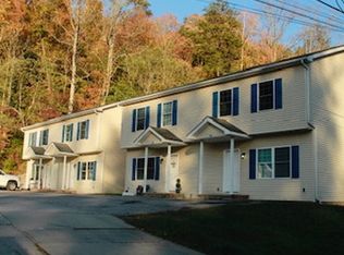 42 Mavis Dr, Clendenin, WV 25045