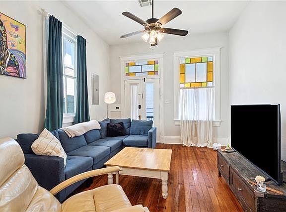 3rd image of 1715 Rousselin Dr #1715