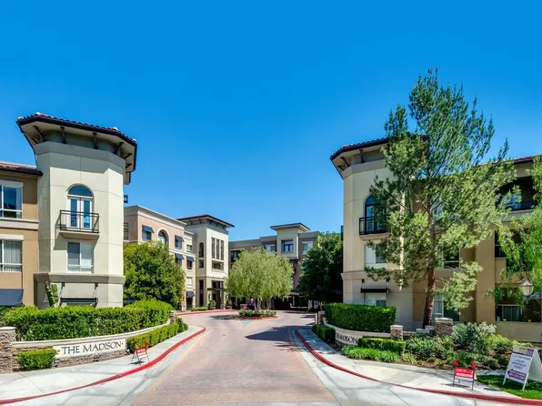24505 Town Center Dr, Santa Clarita, CA