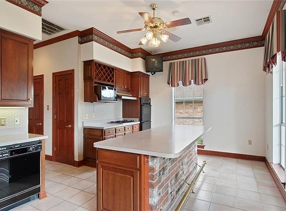 4th image of 3824 Lake Arrowhead Dr