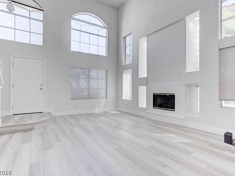 1 Rising Sun Ct — Photo 4