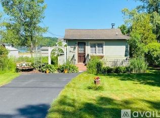 W3924 S Shore Dr, Lake Geneva, WI 53147