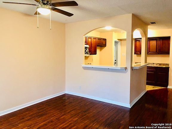 2nd image of 3111 Goosecreek St