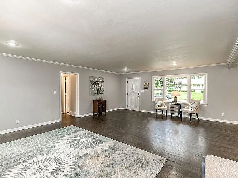 6943 Outlook St — Photo 6