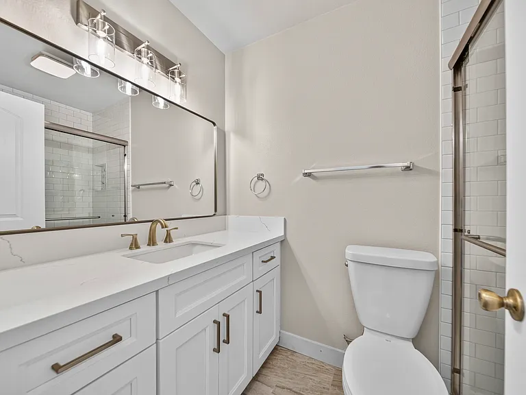 707 E Lomita Ave #4 — Photo 16