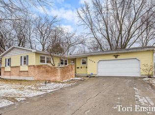 1224 W Blackburn St, Greenville, MI 48838