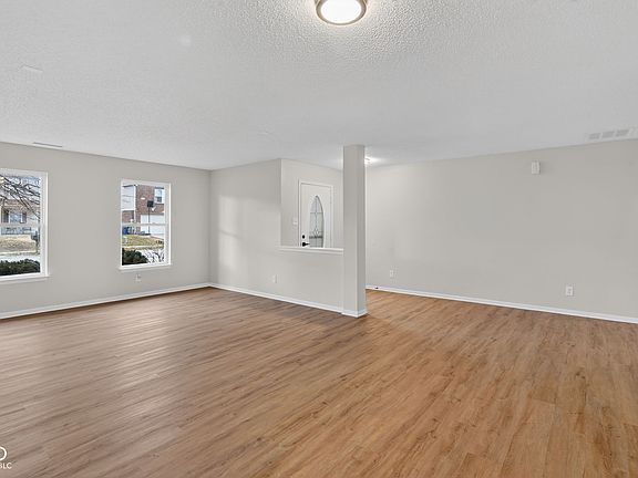 4th image of 12414 Bearsdale Dr