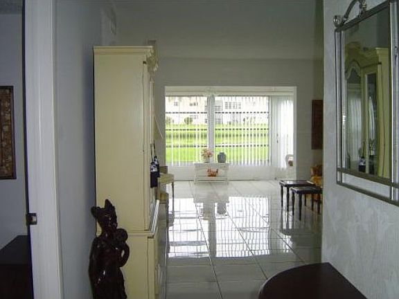 2nd image of 32 Abbey Ln APT 107