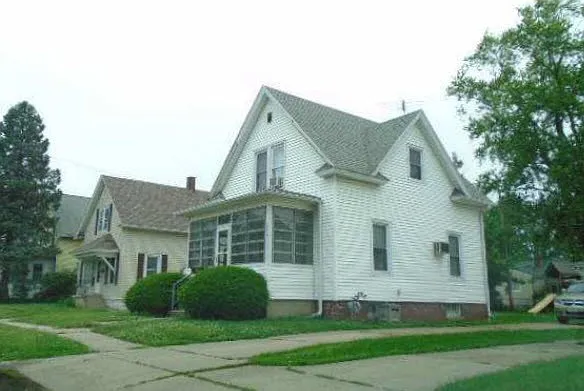 311 Talley St photo 1