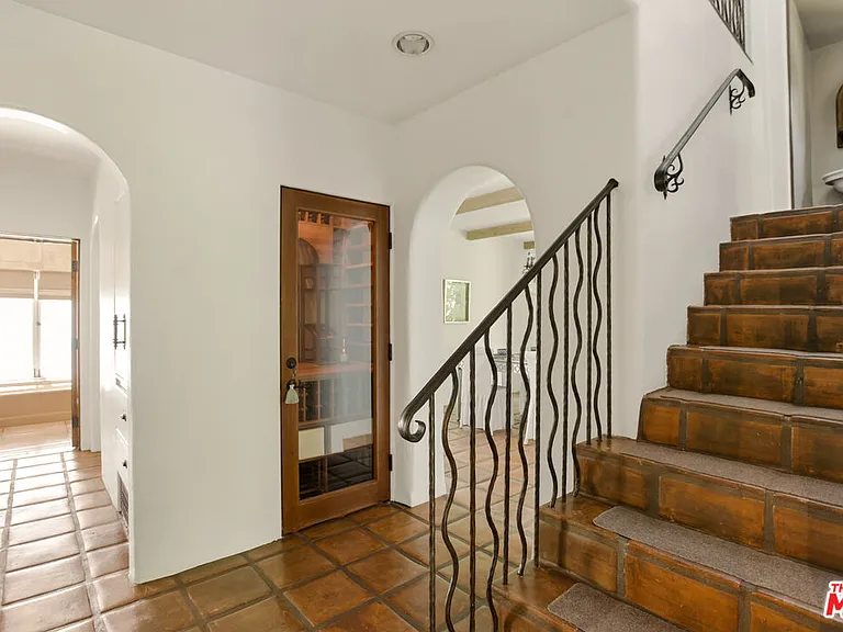 1407 N Beverly Dr — Photo 28