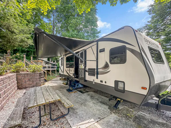 770 Big Valley Blvd, Townsend, TN 37882