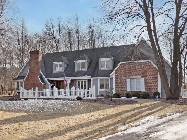 5899 Golfview DRIVE, West Bend, WI 53095